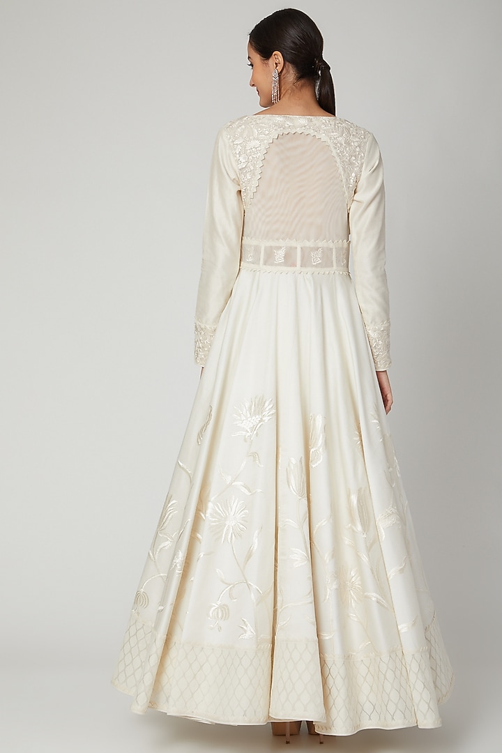 Ivory Machine Embroidered Bridal Anarkali Set by Rohit Bal at Pernia's Pop Up Shop