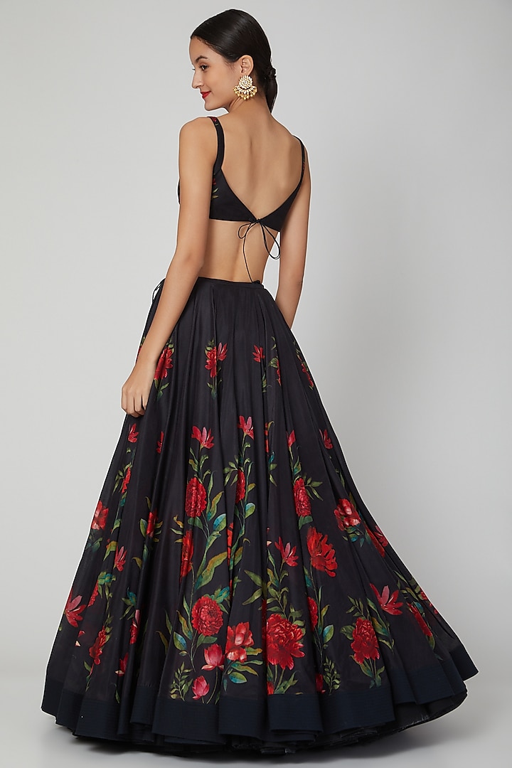 Black Digital Printed Wedding Lehenga Set by Rohit Bal at Pernia's Pop Up Shop