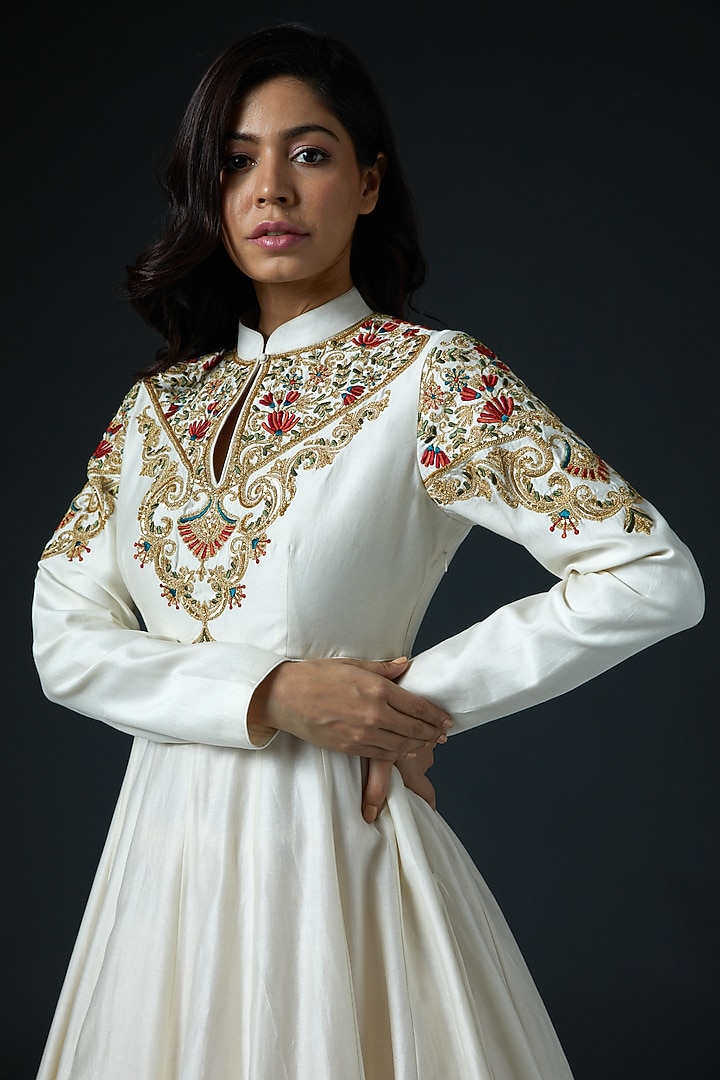 White Hand Embroidered Wedding Anarkali Set by Rohit Bal at Pernia's Pop Up Shop