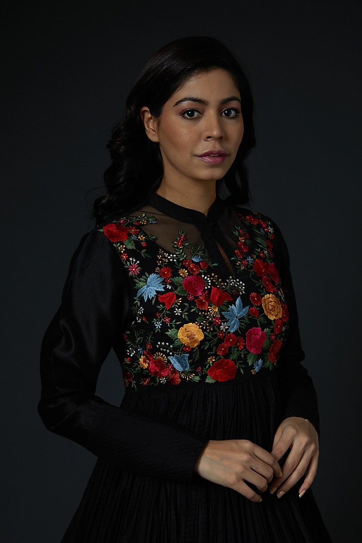 Black Hand Embroidered Bridal Anarkali Set by Rohit Bal at Pernia's Pop Up Shop
