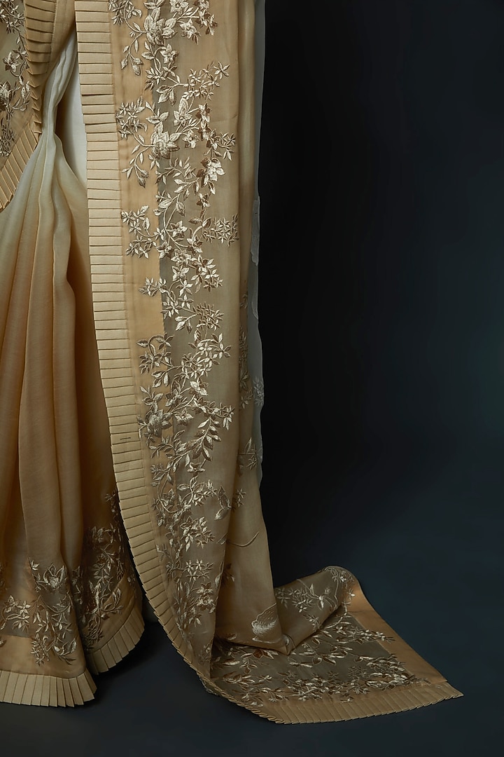 Ivory & Beige Organza Hand Embroidered Reception Saree Set by Rohit Bal at Pernia's Pop Up Shop