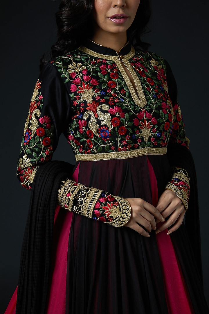 Black Resham Hand Embroidered Bridal Anarkali Set by Rohit Bal at Pernia's Pop Up Shop