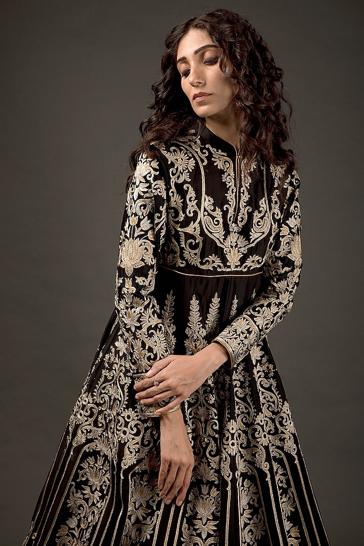 Black Zari Embroidered Bridal Anarkali Set by Rohit Bal at Pernia's Pop Up Shop