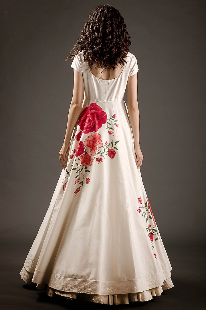 Ivory Thread Embroidered Bridal Anarkali Set by Rohit Bal at Pernia's Pop Up Shop