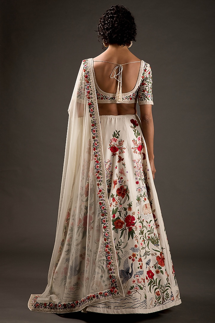 Ivory Chanderi Embroidered Bridal Lehenga Set by Rohit Bal at Pernia's Pop Up Shop