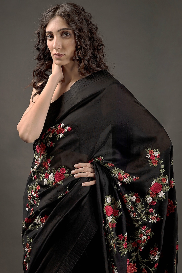Black Chanderi Silk Embroidered Bridal Saree Set by Rohit Bal at Pernia's Pop Up Shop