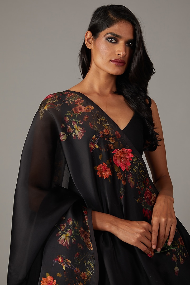 Black Organza Digital Printed & Embroidered Bridal Anarkali Set by Rohit Bal at Pernia's Pop Up Shop