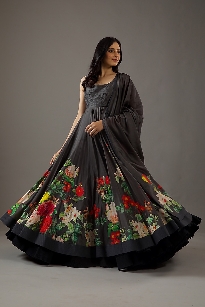 Black Chanderi Digital Printed Wedding Anarkali Set by Rohit Bal at Pernia's Pop Up Shop