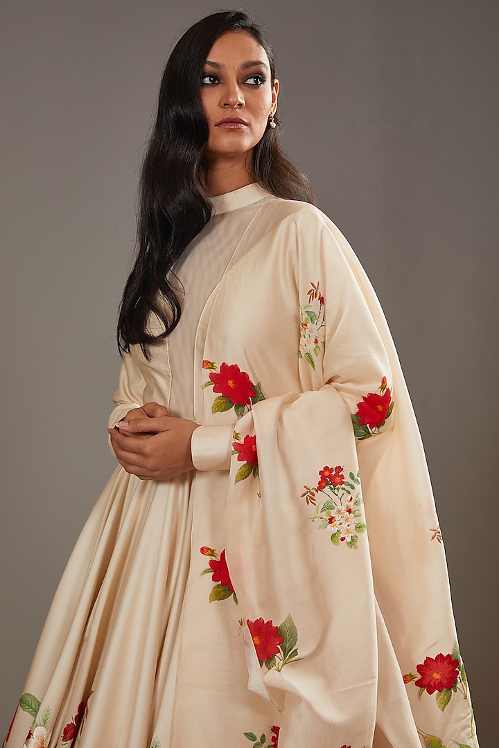 Ivory Chanderi Digital Printed Bridal Anarkali Set by Rohit Bal at Pernia's Pop Up Shop