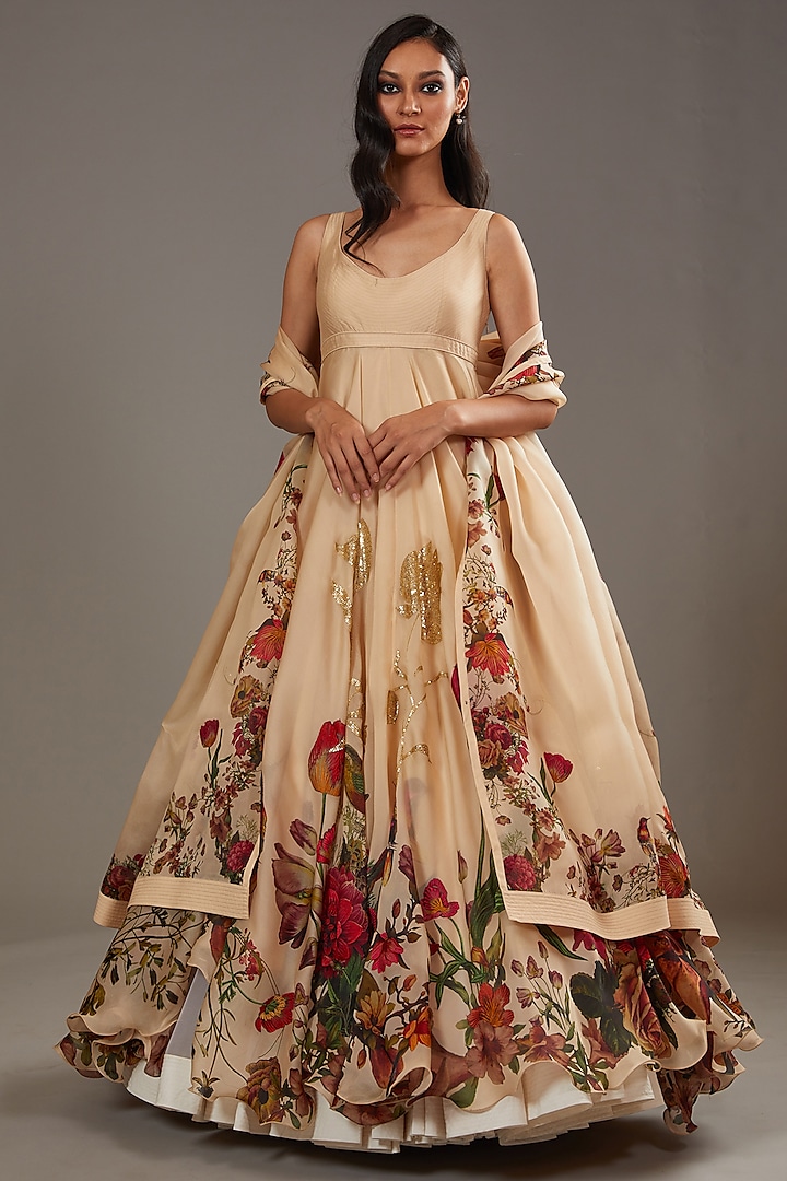 Beige Chanderi & Organza Digital Printed Anarkali Set by Rohit Bal at Pernia's Pop Up Shop