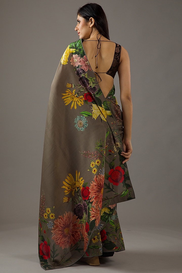 Pewter Silk Chanderi Printed Wedding Saree Set by Rohit Bal at Pernia's Pop Up Shop