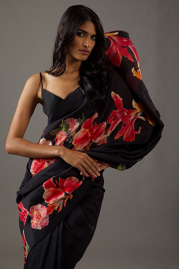 Black Silk Chanderi Printed Wedding Saree Set by Rohit Bal at Pernia's Pop Up Shop