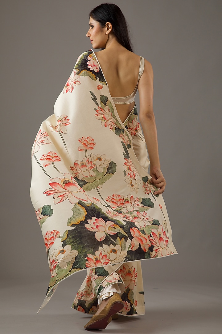 Ivory Silk Chanderi Printed Wedding Saree Set by Rohit Bal at Pernia's Pop Up Shop