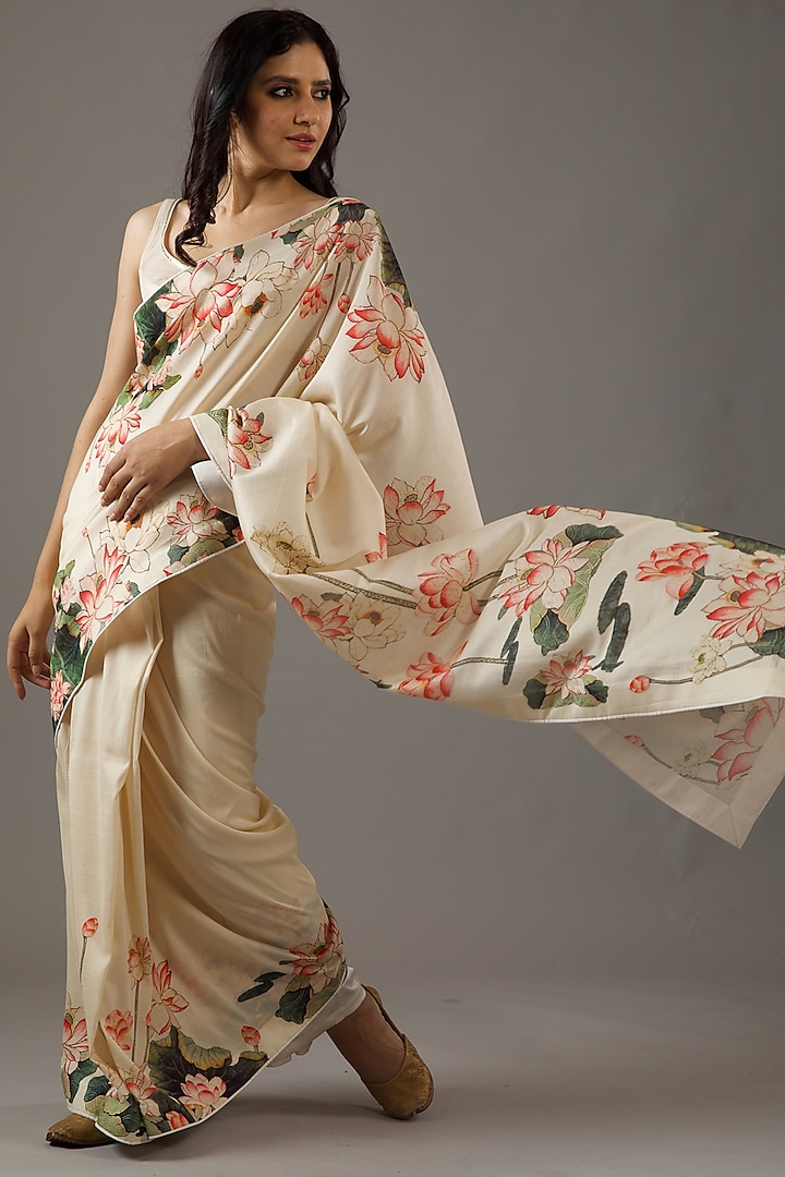 Ivory Silk Chanderi Printed Wedding Saree Set by Rohit Bal at Pernia's Pop Up Shop