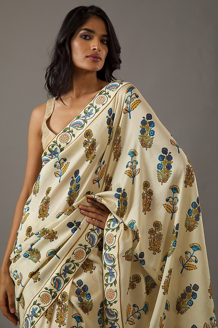 Ivory Silk Chanderi Printed Wedding Saree Set by Rohit Bal at Pernia's Pop Up Shop