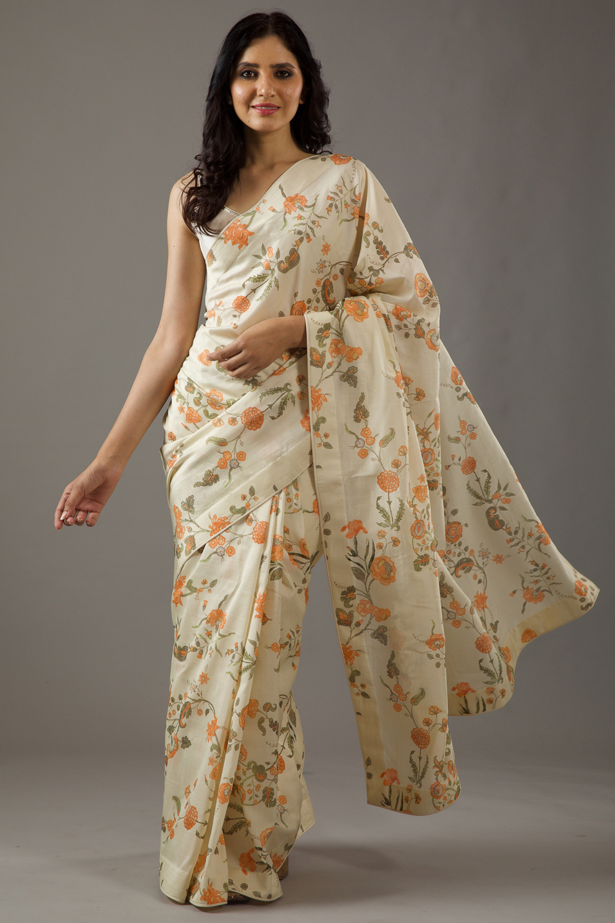 Ivory Silk Chanderi Printed Wedding Saree Set by Rohit Bal at Pernia's Pop Up Shop
