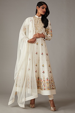 Ivory Silk Chanderi Embroidered Kurta Set by Rohit Bal