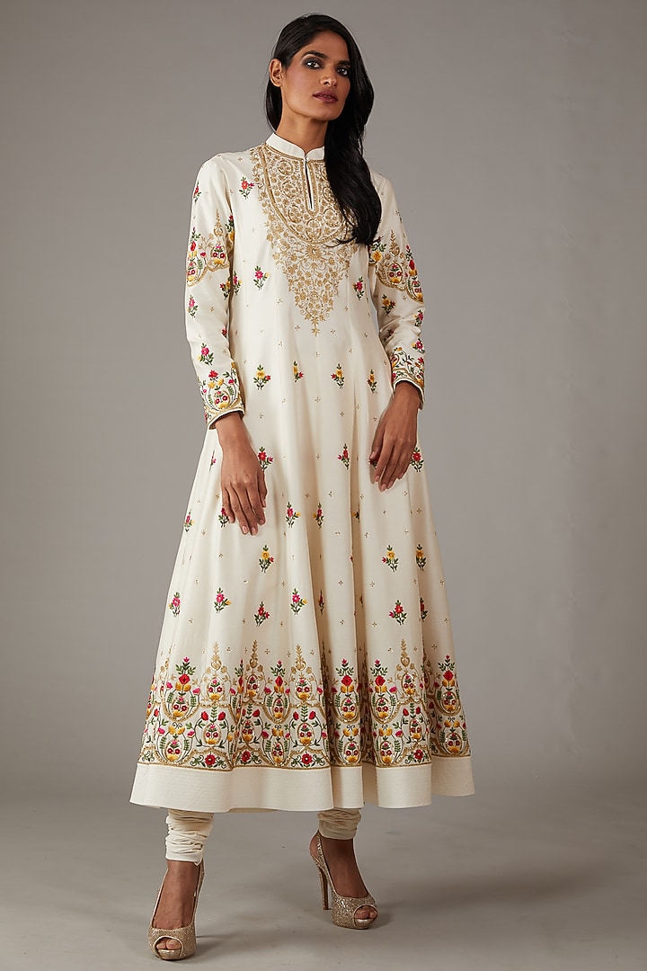 Ivory Silk Chanderi Embroidered Kurta Set by Rohit Bal at Pernia's Pop Up Shop