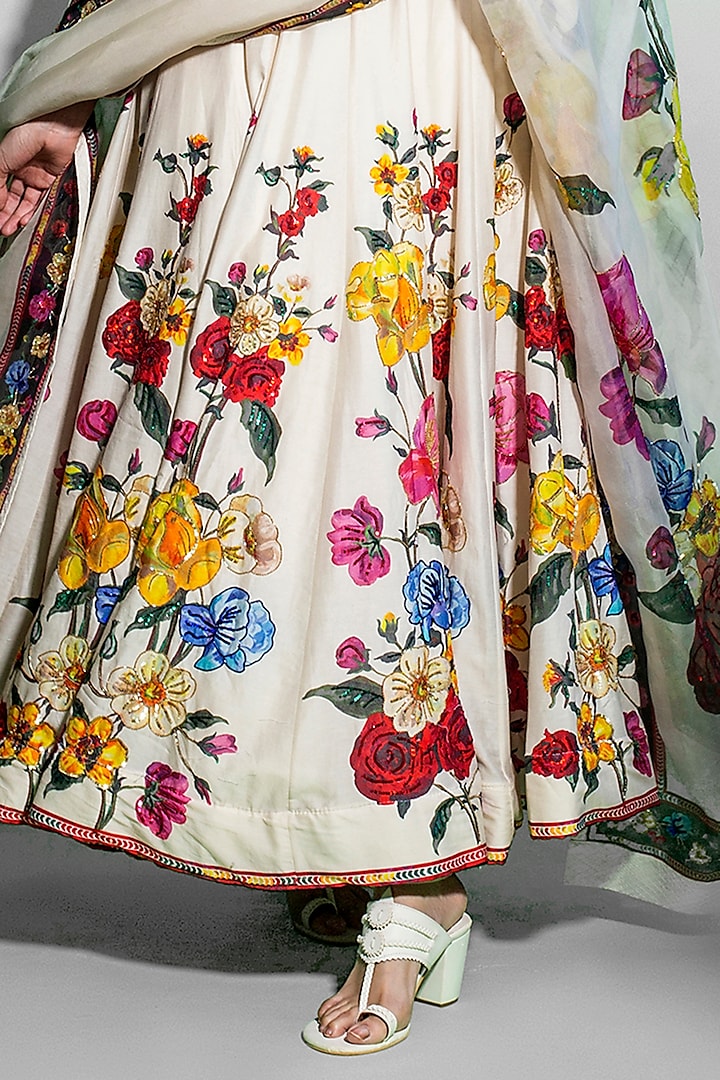 Ivory Chanderi Floral Printed Bridal Anarkali Set by Rohit Bal at Pernia's Pop Up Shop