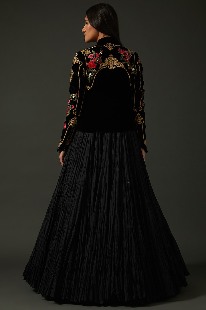 Black Embroidered Short Jacket by Rohit Bal at Pernia's Pop Up Shop