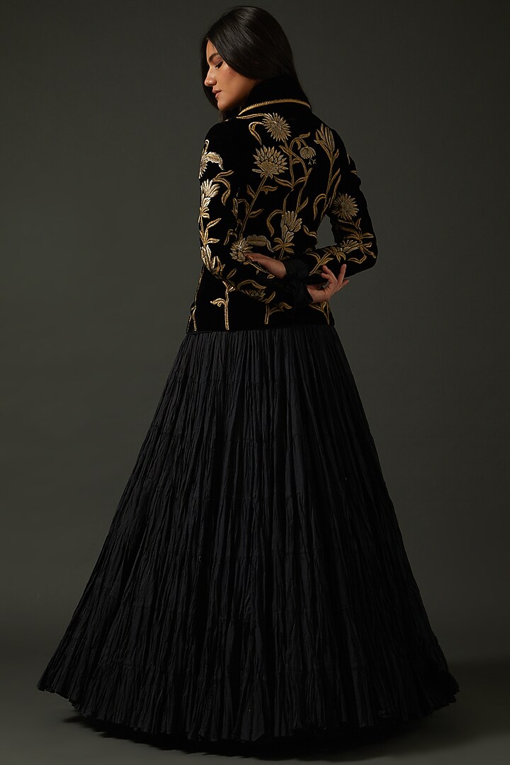 Black Embroidered Short Jacket by Rohit Bal at Pernia's Pop Up Shop