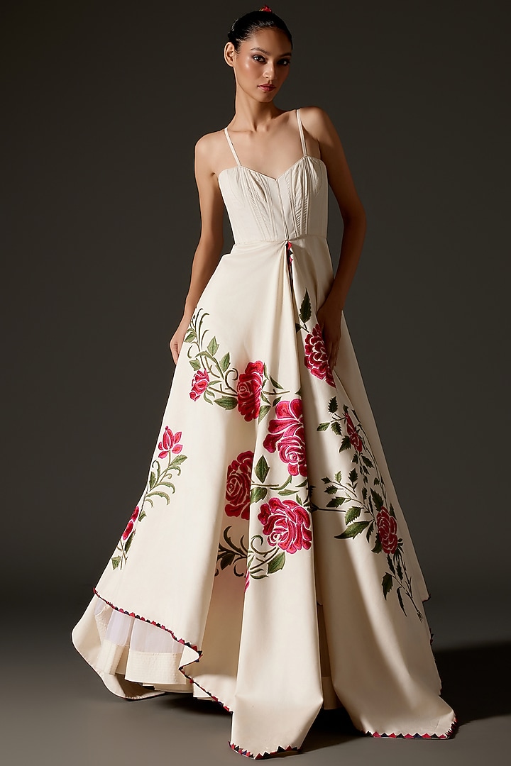 Ivory Chanderi Embroidered Bridal Anarkali Set by Rohit Bal at Pernia's Pop Up Shop