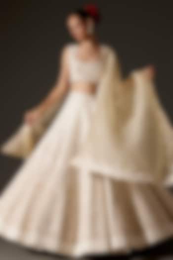 Ivory Chanderi Aari & Dori Embroidered Bridal Lehenga Set by Rohit Bal at Pernia's Pop Up Shop