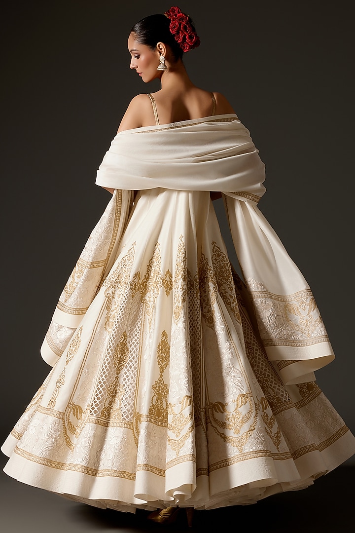 Ivory Chanderi Foil Printed Kalidar Bridal Anarkali Set by Rohit Bal at Pernia's Pop Up Shop