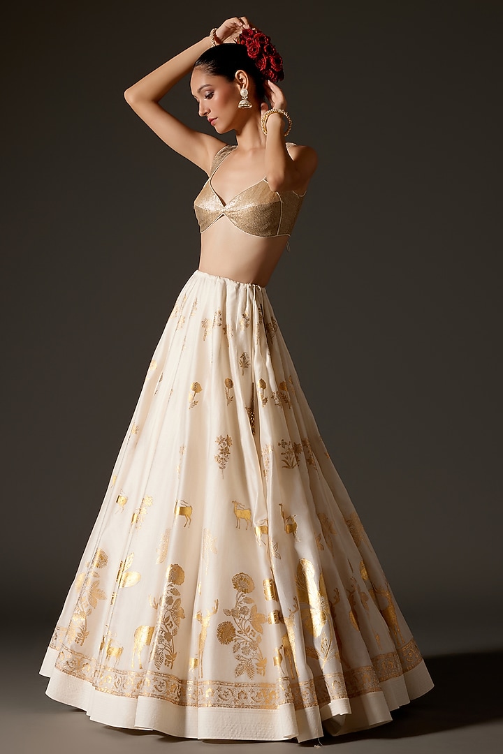 Ivory Chanderi Foil Printed Bridal Lehenga Set by Rohit Bal at Pernia's Pop Up Shop