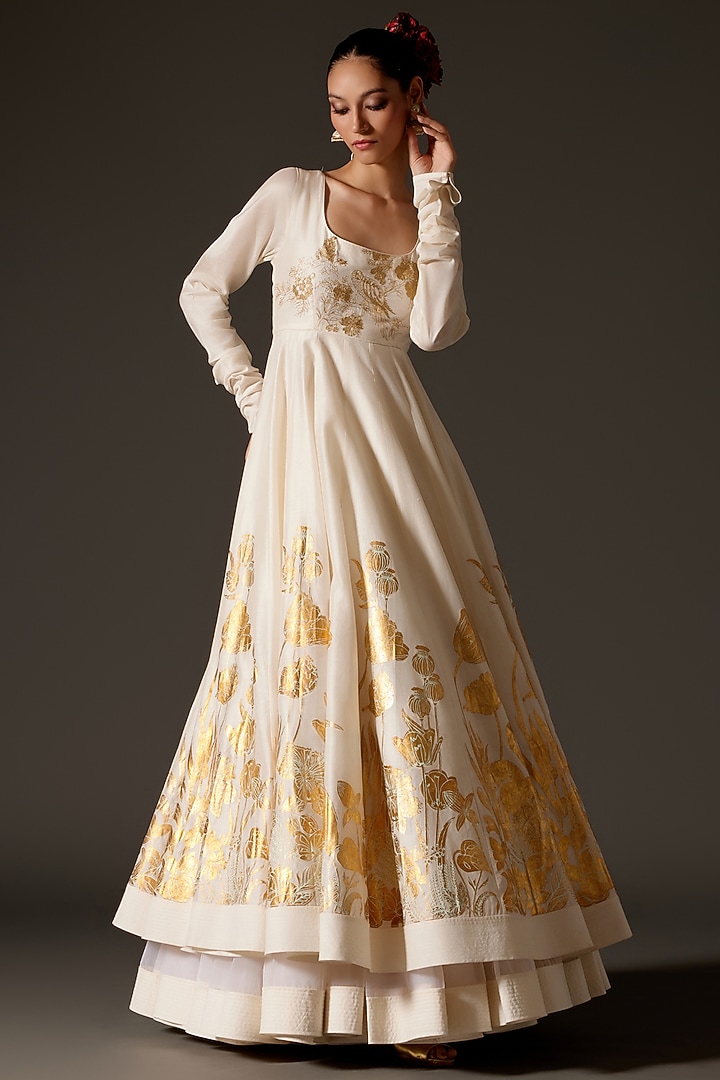 Ivory Chanderi Foil Printed Bridal Anarkali Set by Rohit Bal at Pernia's Pop Up Shop