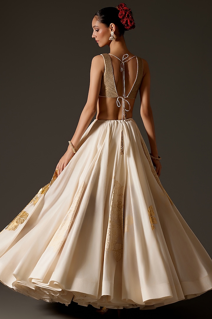Ivory Chanderi Foil Printed Bridal Anarkali Set by Rohit Bal at Pernia's Pop Up Shop