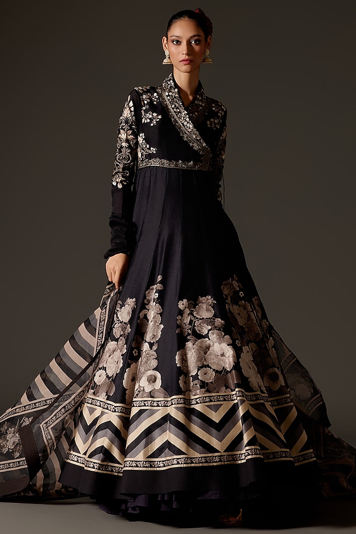 Black Chanderi Digital Printed & Aari Embroidered Kalidar Anarkali Set by Rohit Bal at Pernia's Pop Up Shop