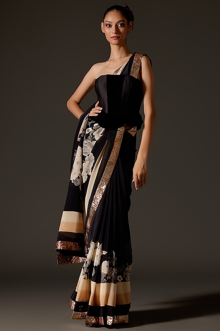 Black & Ivory Crepe Digital Dye Printed Saree Set by Rohit Bal at Pernia's Pop Up Shop