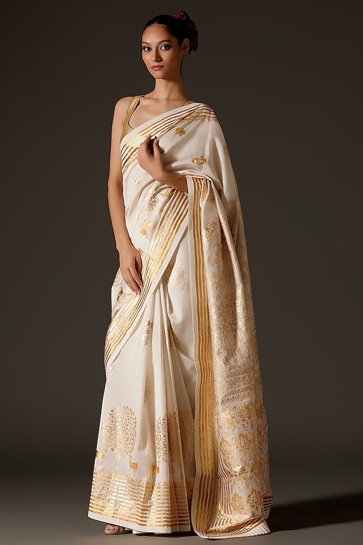 Ivory Chanderi Foil Printed Saree Set by Rohit Bal at Pernia's Pop Up Shop