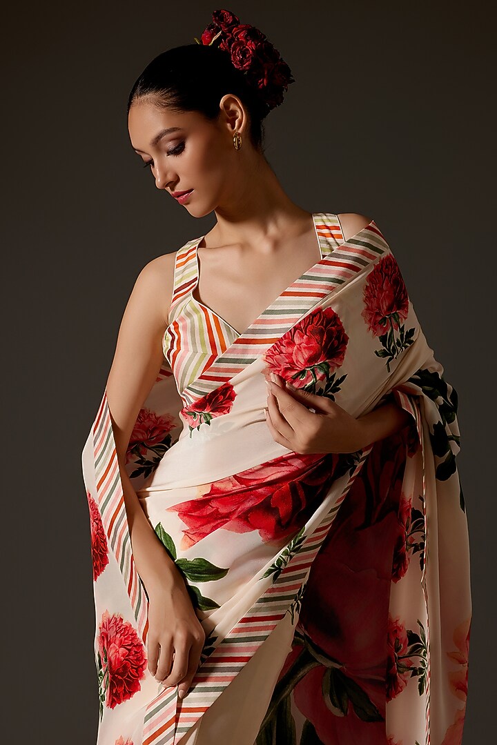 Ivory Crepe Floral Digital Printed Wedding Saree Set by Rohit Bal at Pernia's Pop Up Shop