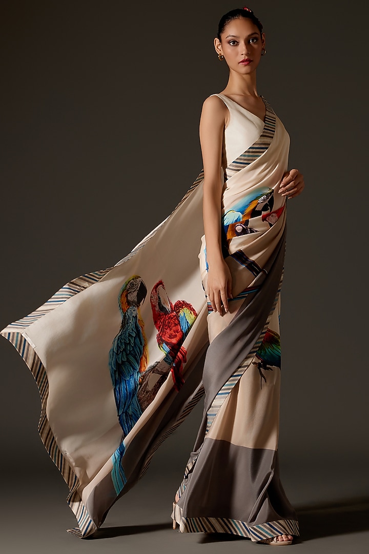 Ivory Crepe Digital Printed Wedding Saree Set by Rohit Bal at Pernia's Pop Up Shop