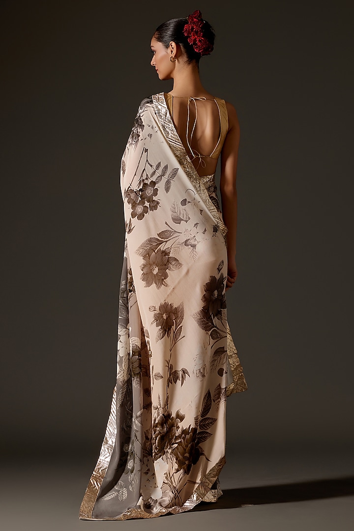 Ivory Crepe Floral Digital Printed Wedding Saree Set by Rohit Bal at Pernia's Pop Up Shop