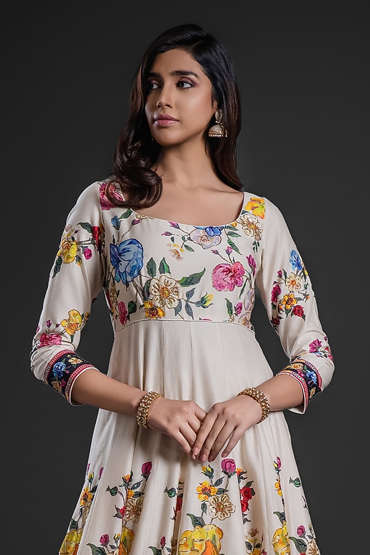 Ivory Chanderi Floral Digital Printed & Embroidered Bridal Anarkali Set by Rohit Bal at Pernia's Pop Up Shop