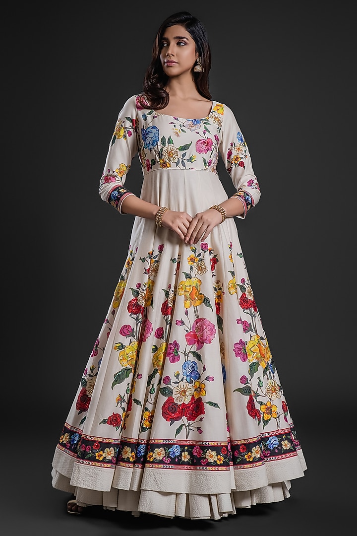 Ivory Chanderi Floral Digital Printed & Embroidered Bridal Anarkali Set by Rohit Bal at Pernia's Pop Up Shop