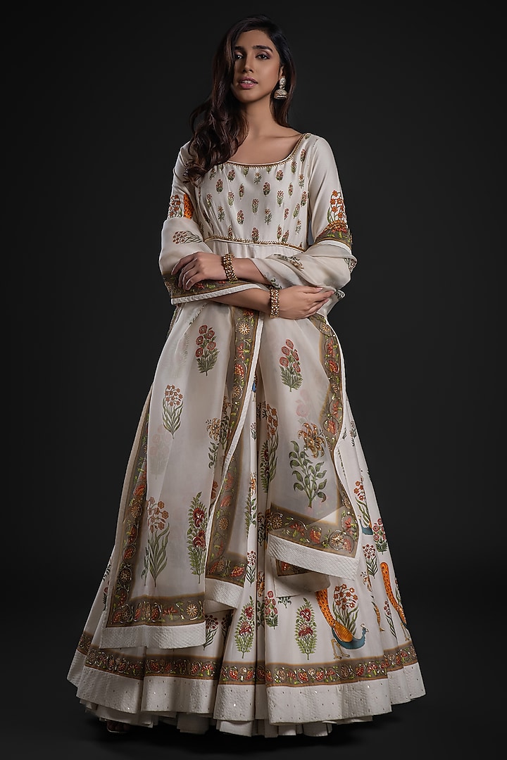 Ivory Chanderi Dye Printed & Hand Embroidered Anarkali Set by Rohit Bal at Pernia's Pop Up Shop