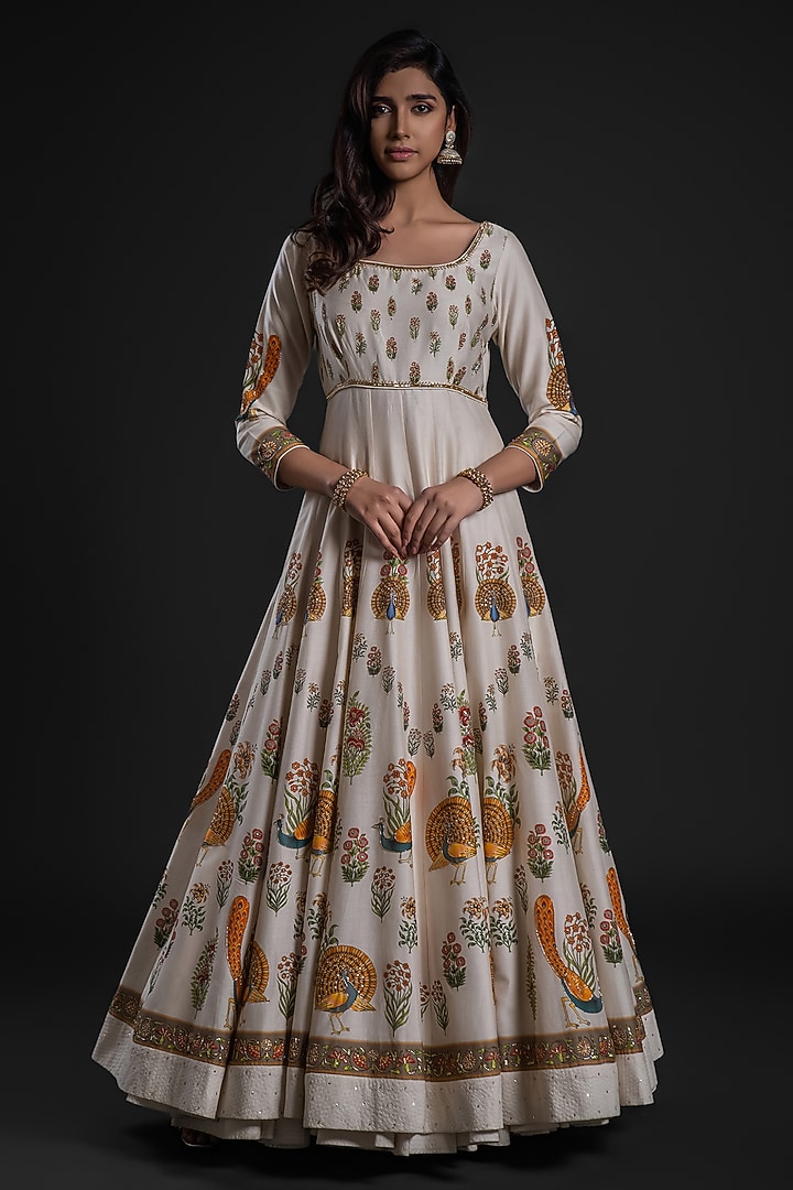 Ivory Chanderi Dye Printed & Hand Embroidered Bridal Anarkali Set by Rohit Bal at Pernia's Pop Up Shop