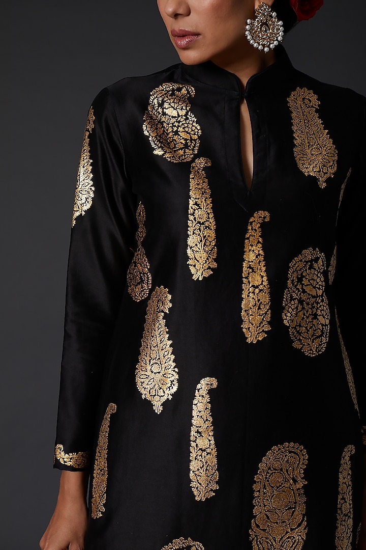 Black Block Printed Kurta Set by Balance by Rohit Bal at Pernia's Pop Up Shop