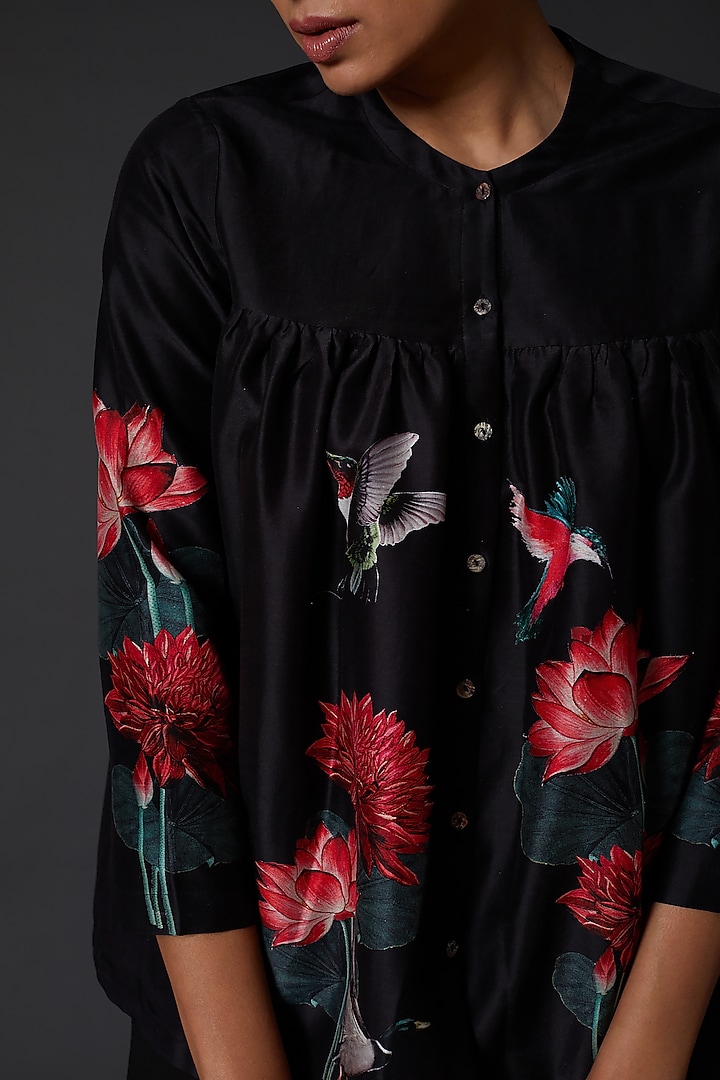 Black Digital Printed Tunic by Balance by Rohit Bal at Pernia's Pop Up Shop