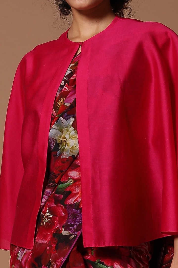 Rose Red Chiffon Floral Printed Jacket Reception Saree Set by Rohit Bal at Pernia's Pop Up Shop