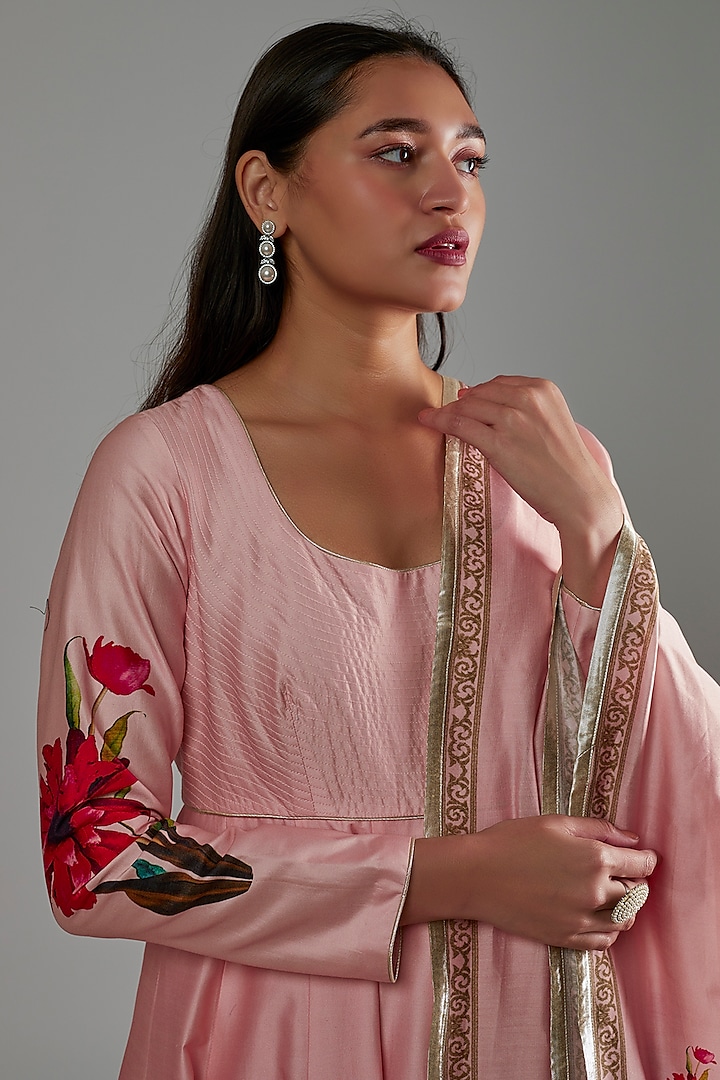 Rose Pink Printed Wedding Anarkali Set by Rohit Bal at Pernia's Pop Up Shop
