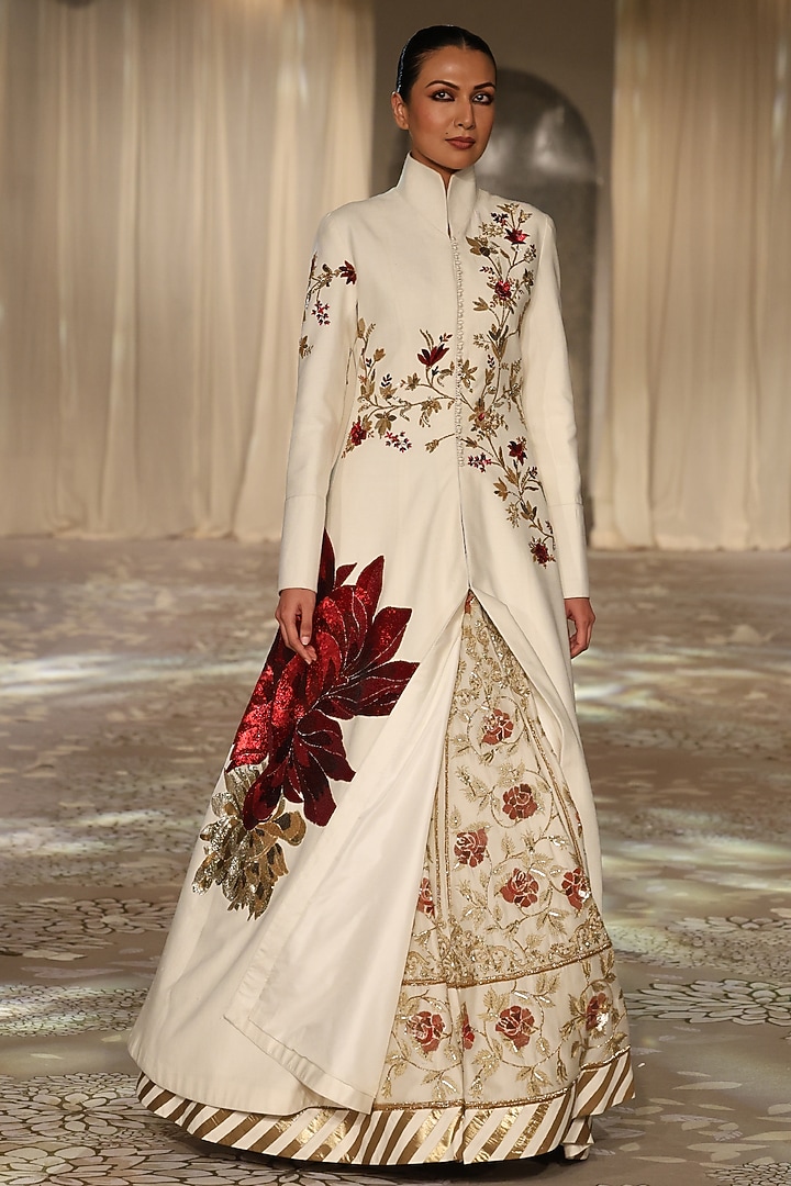 Ivory Matka Silk Embroidered Long Jacket by Rohit Bal at Pernia's Pop Up Shop