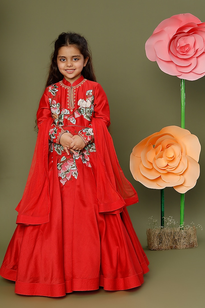 Red Embroidered Anarkali Set For Girls by BAL BACHCHE by ROHIT BAL