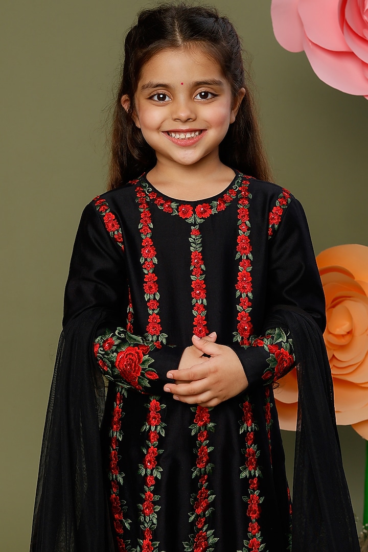 Black Embroidered Anarkali Set For Girls by BAL BACHCHE by ROHIT BAL at Pernia's Pop Up Shop