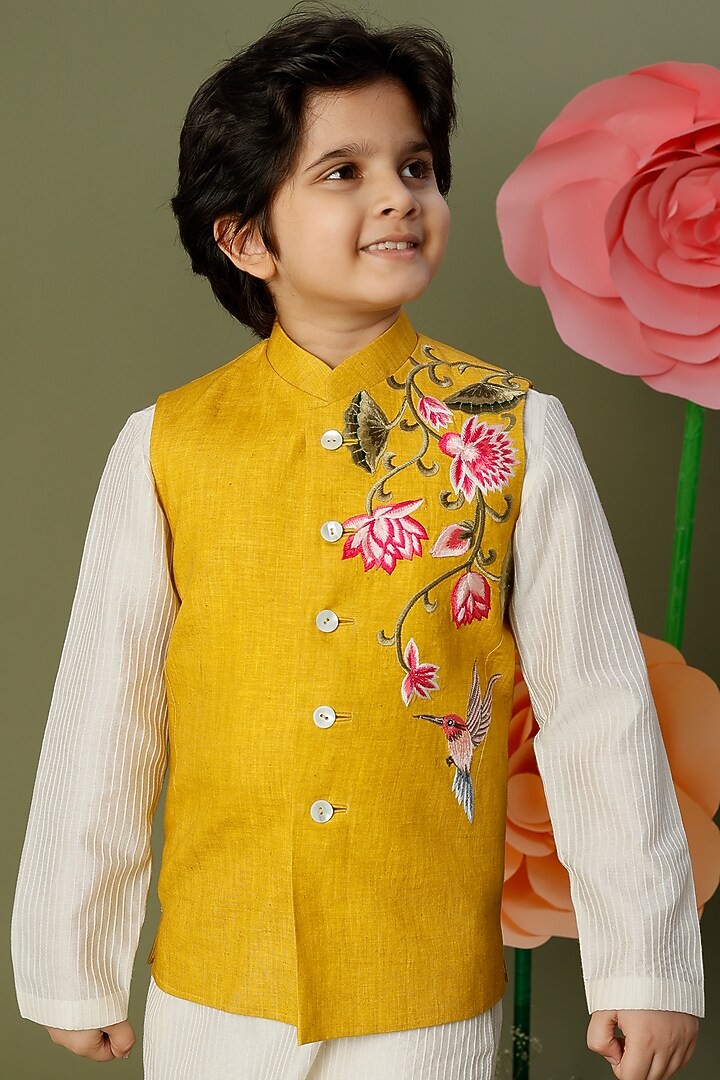 Mustard Yellow Bundi Jacket With Kurta Set For Boys by BAL BACHCHE by ROHIT BAL at Pernia's Pop Up Shop