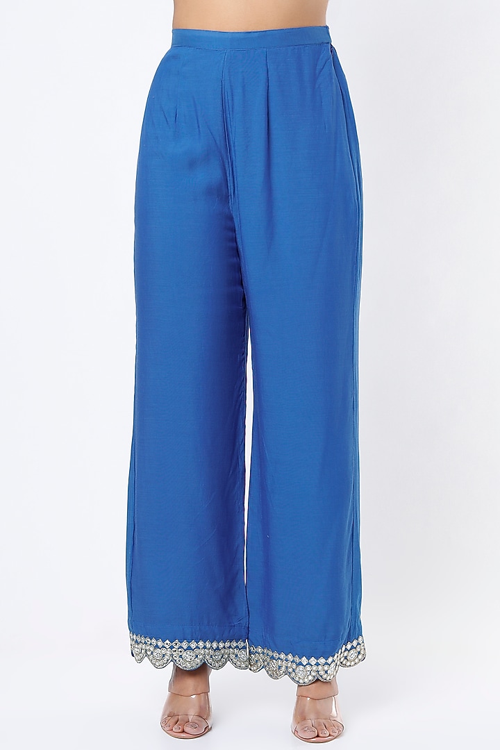 Alaskan Blue Embroidered Kurta Set by Rebecca Dewan at Pernia's Pop Up Shop